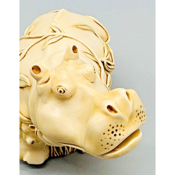 Harmony Kingdom Straight From The Hip Large Hippo Trinket Box Figurine 5 inch - Picture 2 of 15